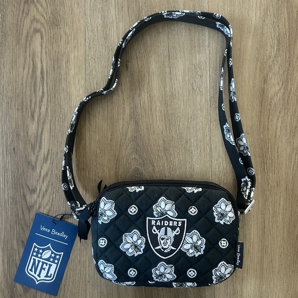 Vera Bradley NFL Las Vegas Raiders Small Cotton Crossbody Bag (Black Print) NWT - Picture 4 of 7
